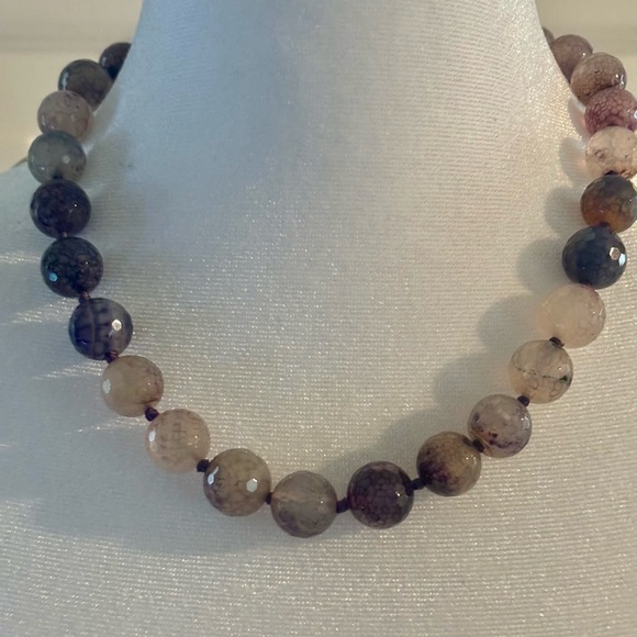 Jewelry - Amethyst Quartz Knotted Bead Necklace NWT